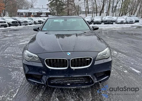 2014 BMW M5 z USA, uszkodzony, nr VIN WBSFV9C56ED097429